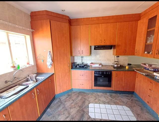 2 BEDROOM TOWNHOUSE FOR SALE IN DUNCANVILLE